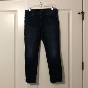 Lucky Brand Jeans- Dark Wash & Ankle Length